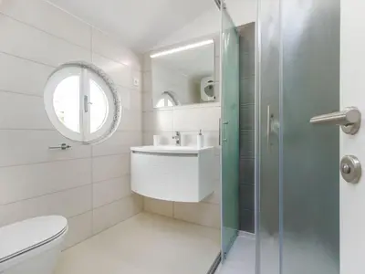Kupaonica u objektu Apartment Apartmani Vesna Grebaštica by Interhome