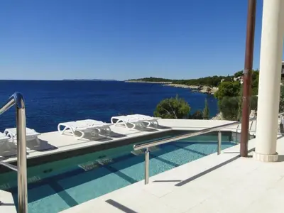 Tlocrt objekta Apartment Perla 3 mit Blick auf das Wasser by Interhome