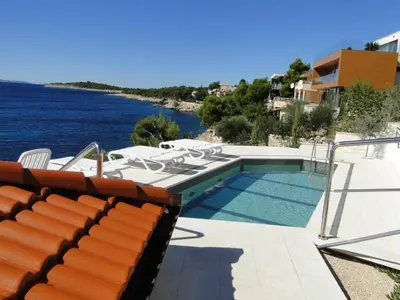 Tlocrt objekta Apartment Perla 3 mit Blick auf das Wasser by Interhome