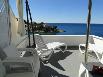 Tlocrt objekta Apartment Perla 3 mit Blick auf das Wasser by Interhome