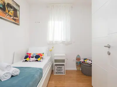 Tlocrt objekta Holiday Home mit Privatpool für 7 Personen ca- 119 m² in Jadrija- Dalmatien - Gespanscha by Interhome