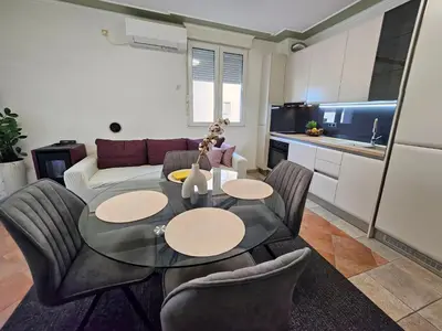 Kuhinja ili čajna kuhinja u objektu Apartment Zoran seaview