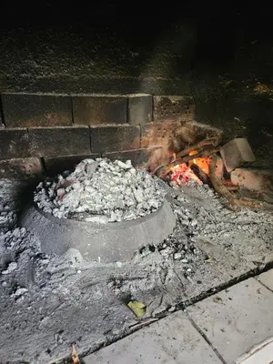 Oprema za roštilj dostupna gostima vikendica