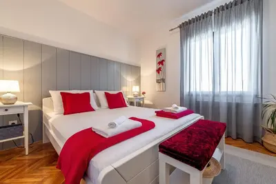 Krevet ili kreveti u jedinici u objektu Apartment Bo&Dy with Private Pool