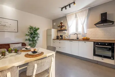Kuhinja ili čajna kuhinja u objektu Apartment Bo&Dy with Private Pool