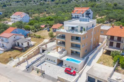 Bazen u objektu Sunny escape ili u blizini