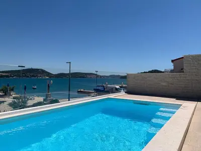 Bazen u objektu Sunny escape ili u blizini