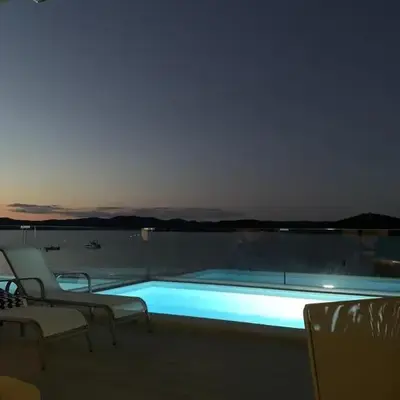 Sunny escape