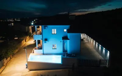 Bazen u objektu Villa Heraklea ili u blizini