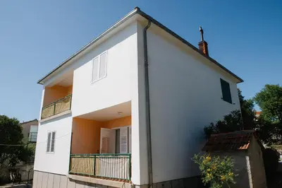 Zgrada u kojoj se nalazi apartman