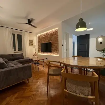 Basil Street Apartment - free parking