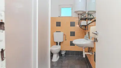 Kupaonica u objektu Apartman Barbara 4 by Villas Guide