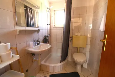 Kupaonica u objektu Primošten Cozy Guest House Helena
