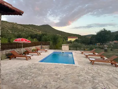 Pogled na planine ili pogled na planine iz apartmana