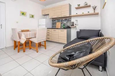 Kuhinja ili čajna kuhinja u objektu Apartments Aldo