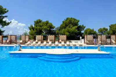 Bazen u objektu hotel depandance Imperial Green by GLOBTOUR ili u blizini