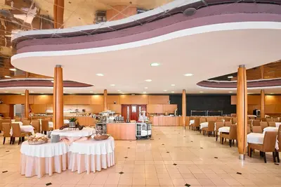 Restoran ili neka druga zalogajnica u objektu hotel depandance Imperial Green by GLOBTOUR