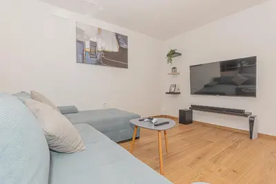 TV i/ili zabavni centar u objektu Adria Šibenik