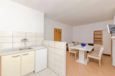 Kuhinja ili čajna kuhinja u objektu Apartments and Room Janja