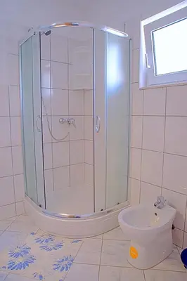 Kupaonica u objektu Apartment KALETA