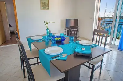 TV i/ili zabavni centar u objektu Apartment KALETA