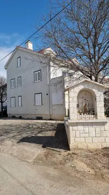 Zgrada u kojoj se nalazi apartman