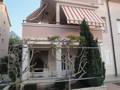 Zgrada u kojoj se nalazi apartman