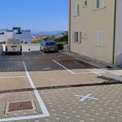 Apartments with parking space Vodice - 25148
