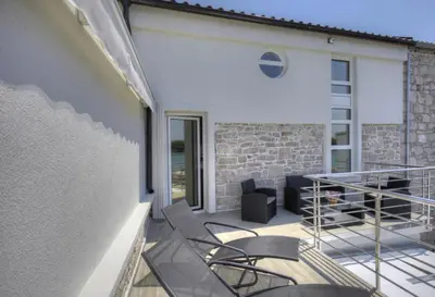 Balkon ili terasa u objektu Waterfront Home - Villa Sailor's Delight