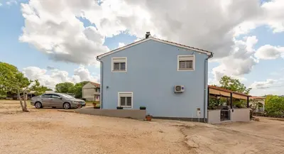 Zgrada u kojoj se nalazi vila