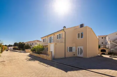 Zgrada u kojoj se nalazi apartman