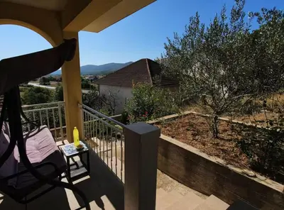 Pogled na planine ili pogled na planine iz apartmana