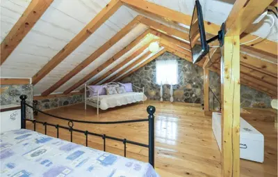 Krevet ili kreveti u jedinici u objektu 2 Bedroom Stunning Home In Konjevrate