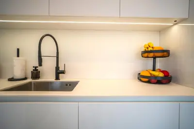 Kuhinja ili čajna kuhinja u objektu Villa Ibiza Šibenik