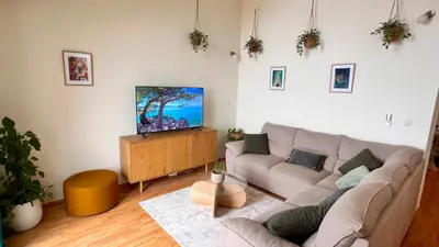 TV i/ili zabavni centar u objektu Luxury Seafront Villa, Sibenik