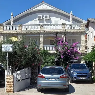 Apartments with parking space Srima - Vodice
