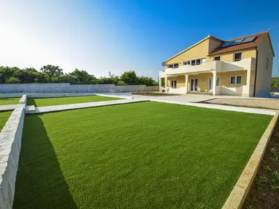 Vrt u objektu Holiday Home Julija by Interhome