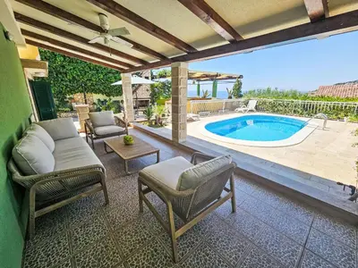 Bazen u objektu Holiday Home Carmen by Interhome ili u blizini