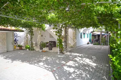 Vrt u objektu Apartments Lepur