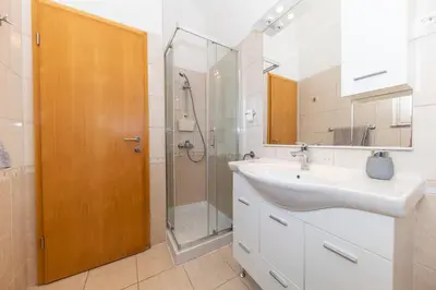 Kupaonica u objektu Apartments Leonarda