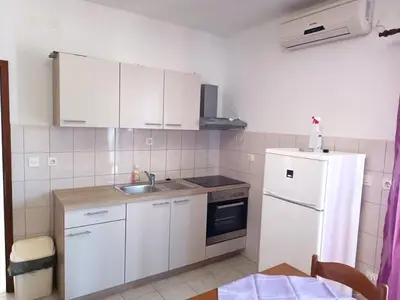 Kuhinja ili čajna kuhinja u objektu Apartment Joso