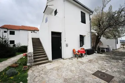 Zgrada u kojoj se nalazi apartman