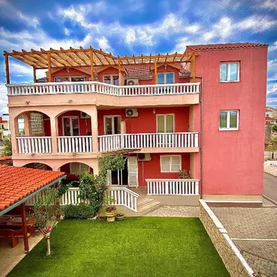 Zeljak Apartments