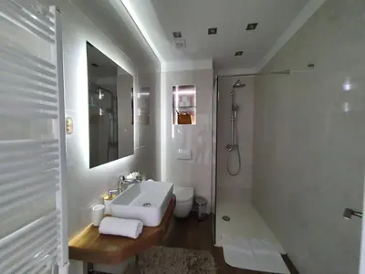 Kupaonica u objektu Beach Apartments Maris Ljoljinica