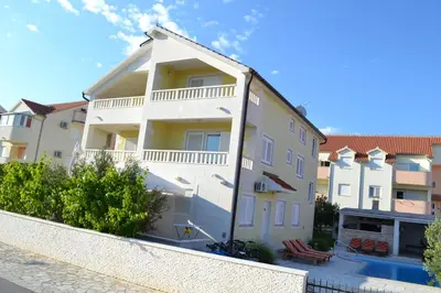 Zgrada u kojoj se nalazi apartman