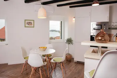 Kuhinja ili čajna kuhinja u objektu Apartment A&E