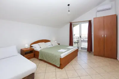 Krevet ili kreveti u jedinici u objektu Apartments by the sea Grebastica, Sibenik - 4881
