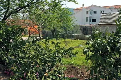 Vrt u objektu Apartment Grebastica 4882e