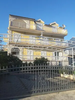 Zgrada u kojoj se nalazi apartman