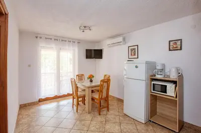 Kuhinja ili čajna kuhinja u objektu Apartments with parking space Jezera, Murter - 5133